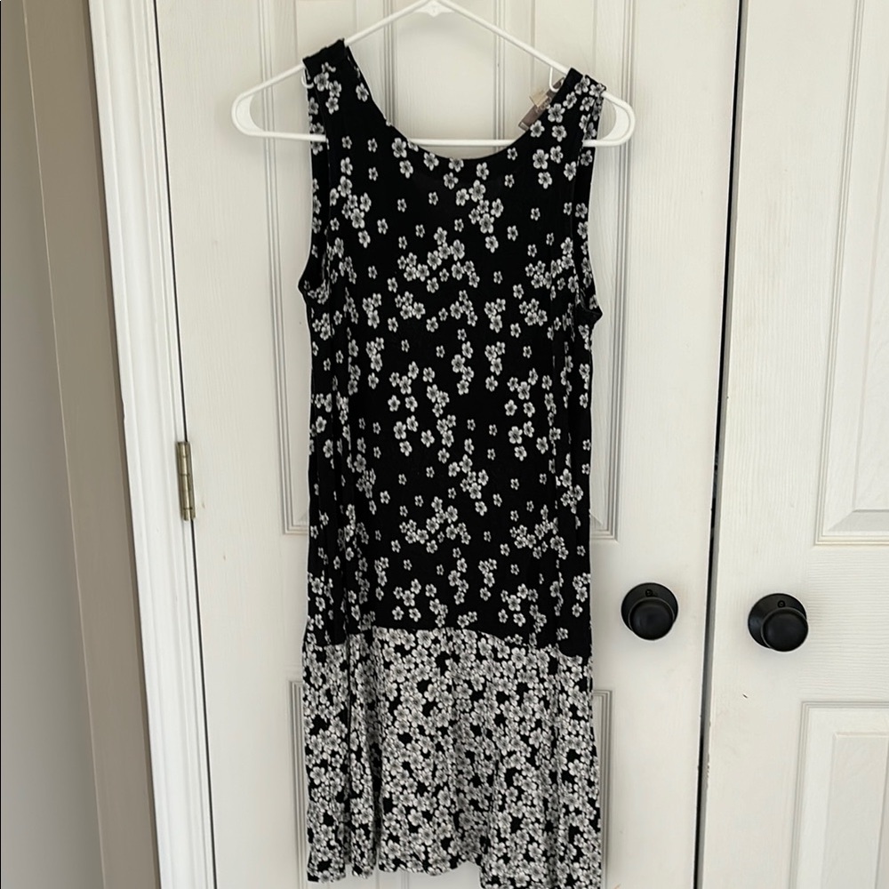 Loft Black and White Floral Sleeveless Dress